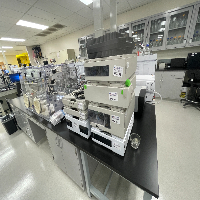 Agilent 1100 Series HPLC System with DAD and Autosampler image 0